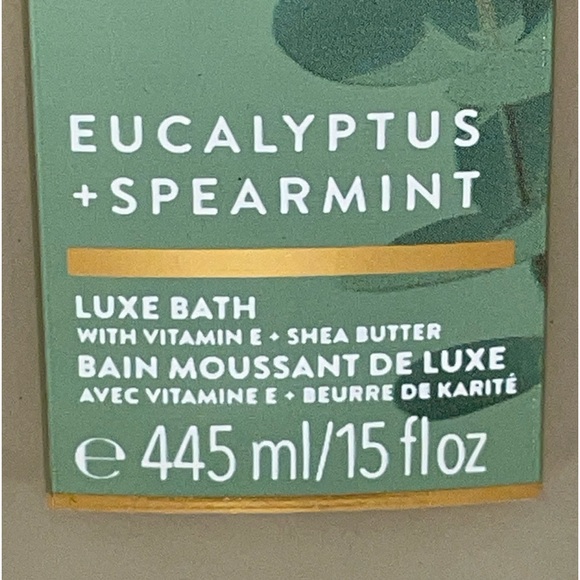 Bath & Body Works Aromatherapy Eucalyptus + Spearmint Bubble Bath 15oz New - Picture 2 of 4